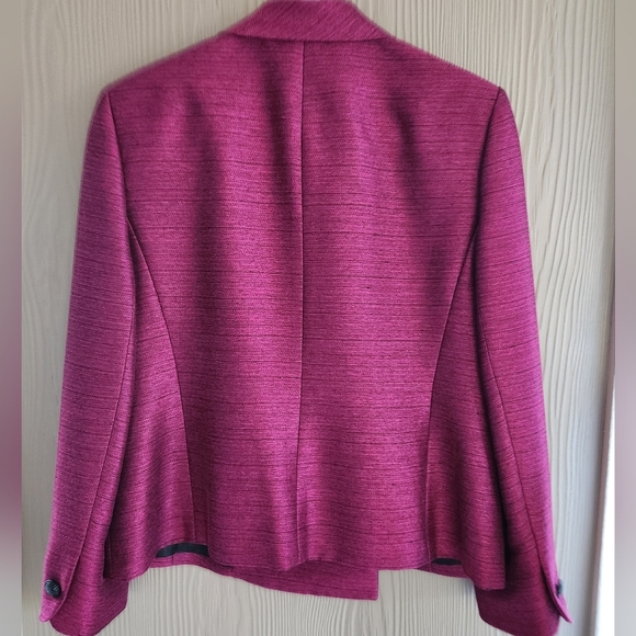 Kasper Magenta Bow Suit Jacket - Picture 4 of 16